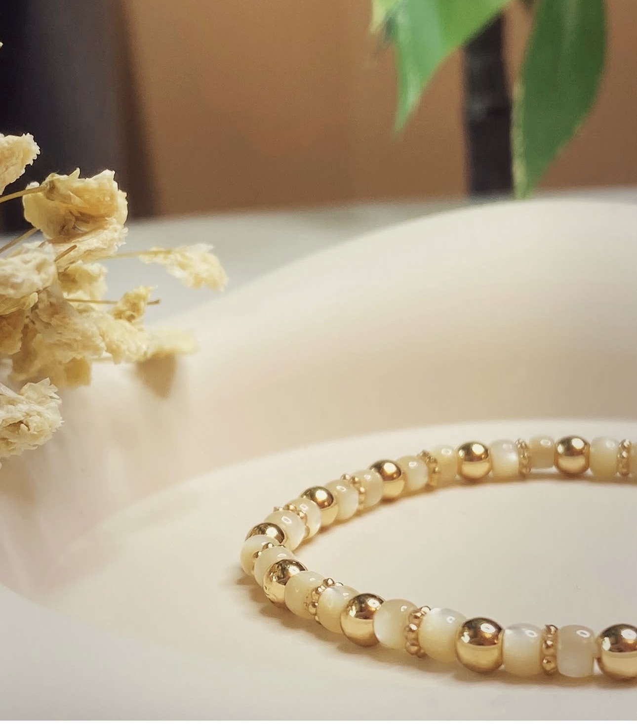 Golden Sea Shell Harmony Bracelet photo 2