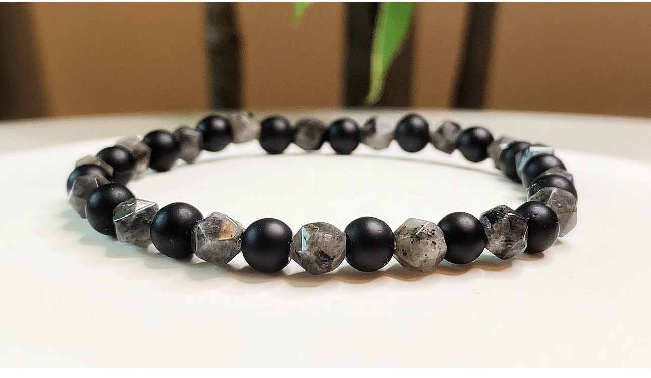 Black Onyx & Labradorite Harmony Bracelet
