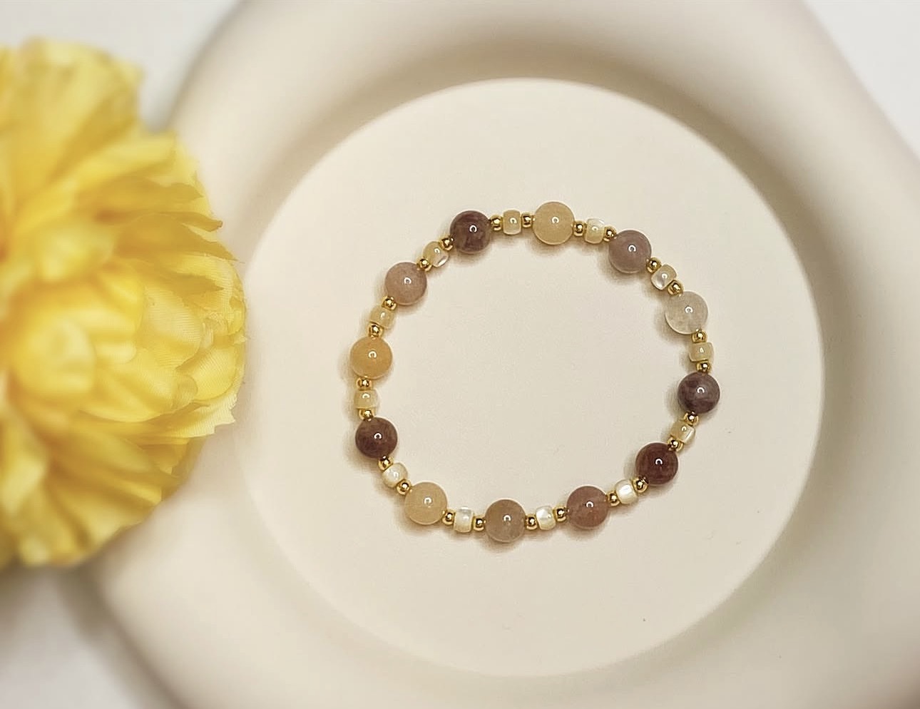 Natural Jade & Sea Shell Harmony Bracelet